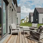 Neu Rügen Resørt Großzügige, Gemütliche Doppelhaushälfte Hinnerk Mit Terrasse Sagard
