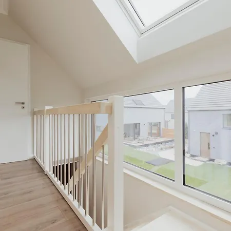 Ferienhaus Neu Rügen Resørt Großzügige, Gemütliche Doppelhaushälfte Hinnerk Mit Terrasse